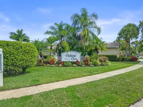 9211 Clipper Court West Palm Beach FL 33411