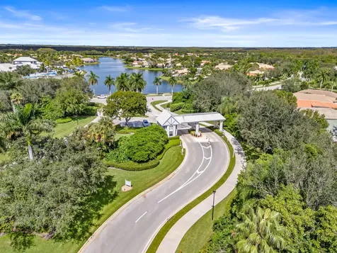 9211 Clipper Court West Palm Beach FL 33411