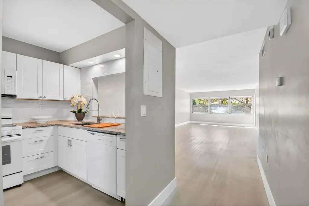2018 SW 29th Court Delray Beach FL 33445