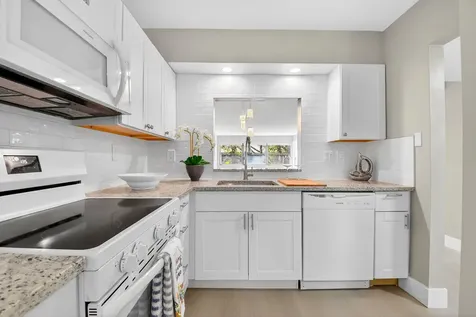 2018 SW 29th Court Delray Beach FL 33445