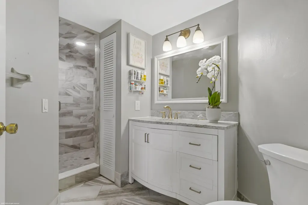 107 Weybridge Circle Royal Palm Beach FL 33411