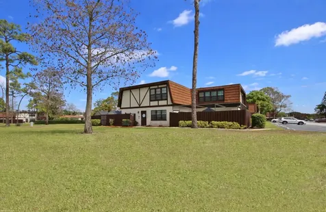 107 Weybridge Circle Royal Palm Beach FL 33411