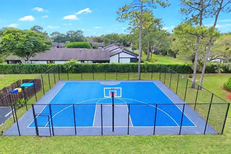 107 Weybridge Circle Royal Palm Beach FL 33411
