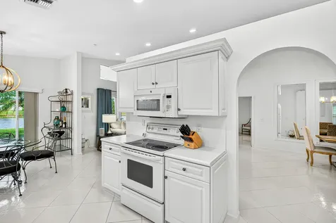 6594 Sun River Road Boynton Beach FL 33437