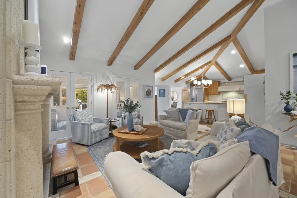 122 Lighthouse Drive Jupiter Inlet Colony FL 33469