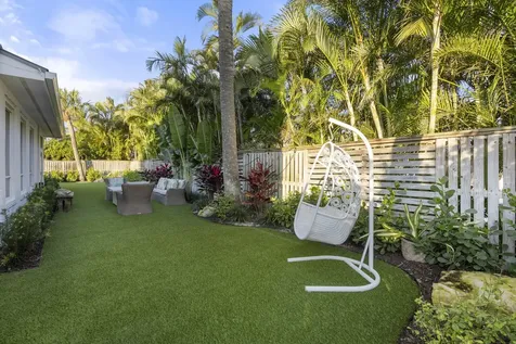122 Lighthouse Drive Jupiter Inlet Colony FL 33469