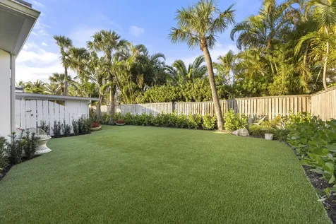 122 Lighthouse Drive Jupiter Inlet Colony FL 33469