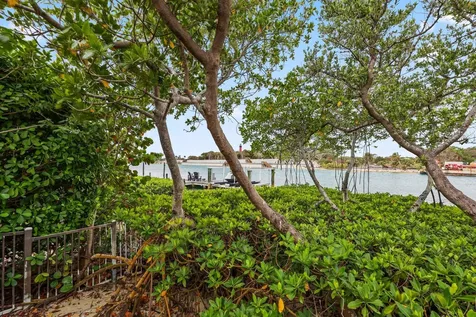 122 Lighthouse Drive Jupiter Inlet Colony FL 33469
