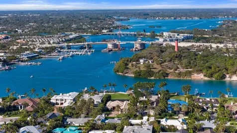 122 Lighthouse Drive Jupiter Inlet Colony FL 33469