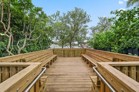 122 Lighthouse Drive Jupiter Inlet Colony FL 33469