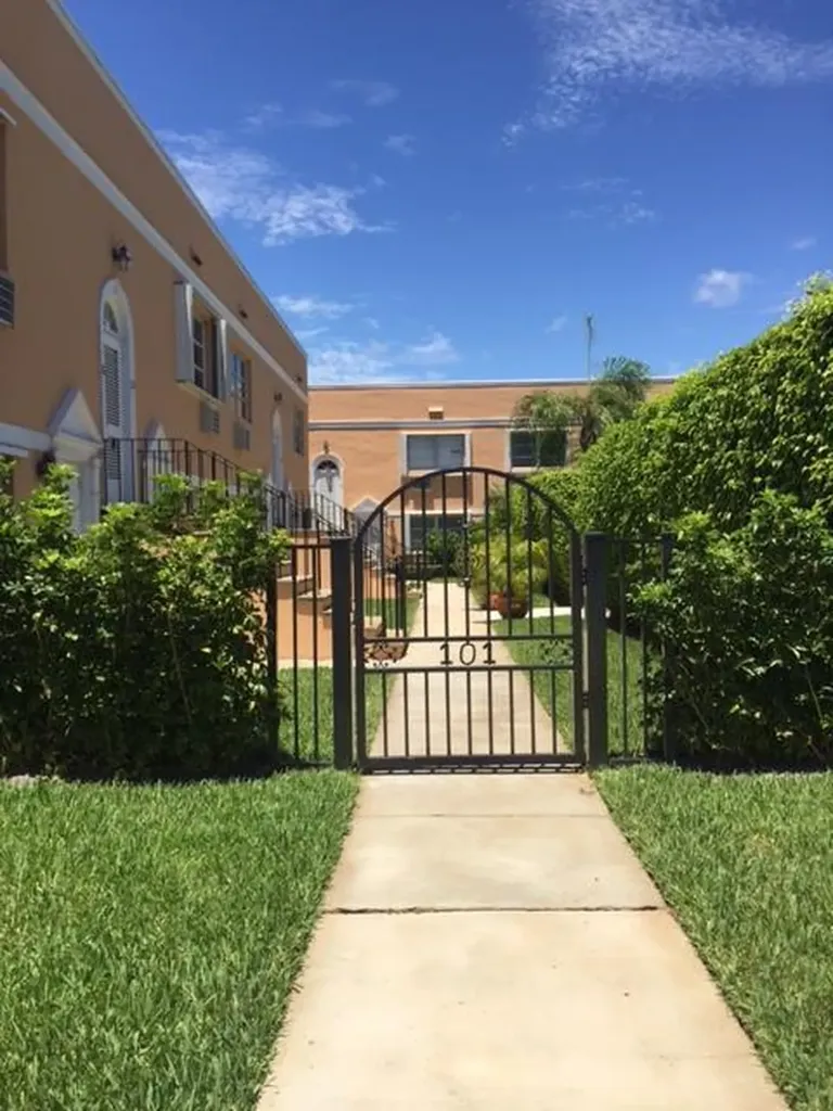 101 S Golfview Road Lake Worth Beach FL 33460
