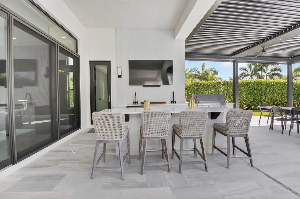 9608 Macchiato Avenue Boca Raton FL 33496