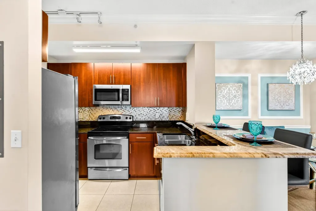 4907 Midtown Lane Palm Beach Gardens FL 33418
