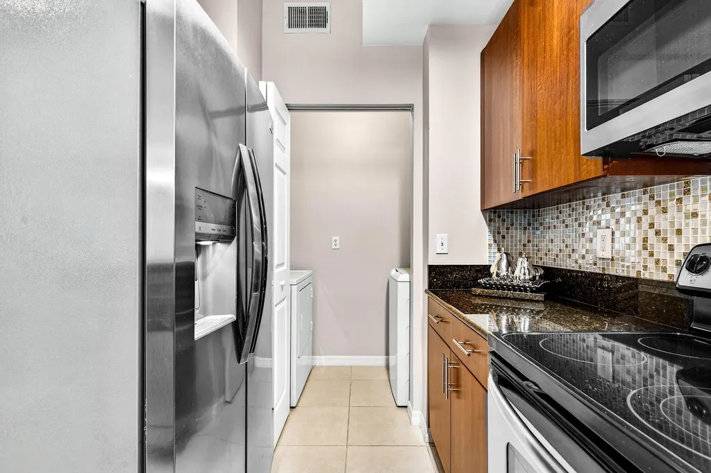 4907 Midtown Lane Palm Beach Gardens FL 33418
