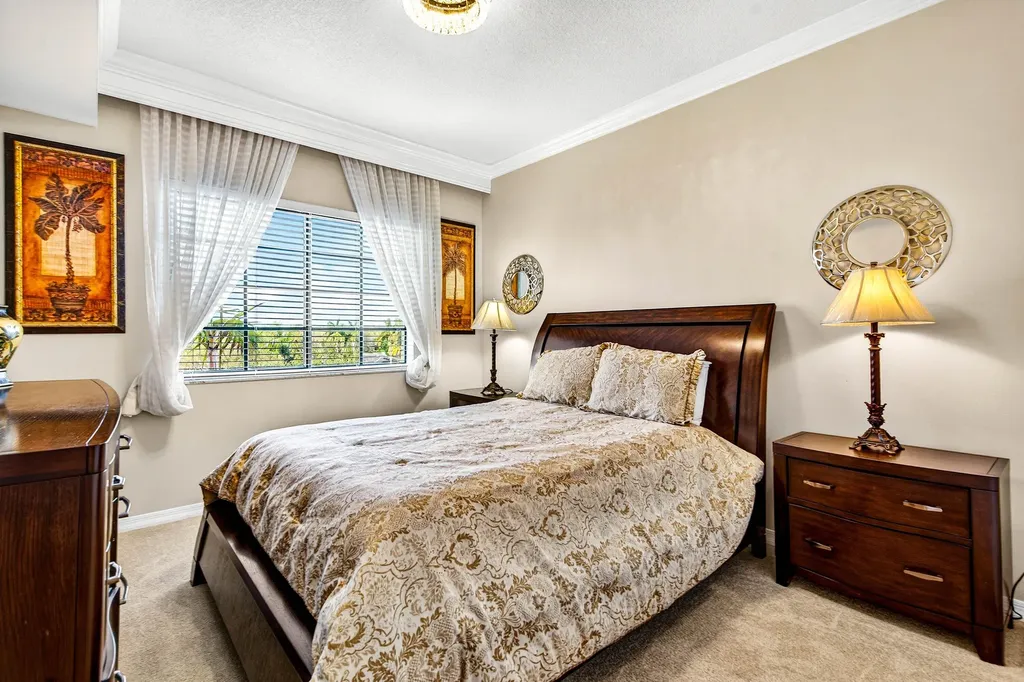 4907 Midtown Lane Palm Beach Gardens FL 33418