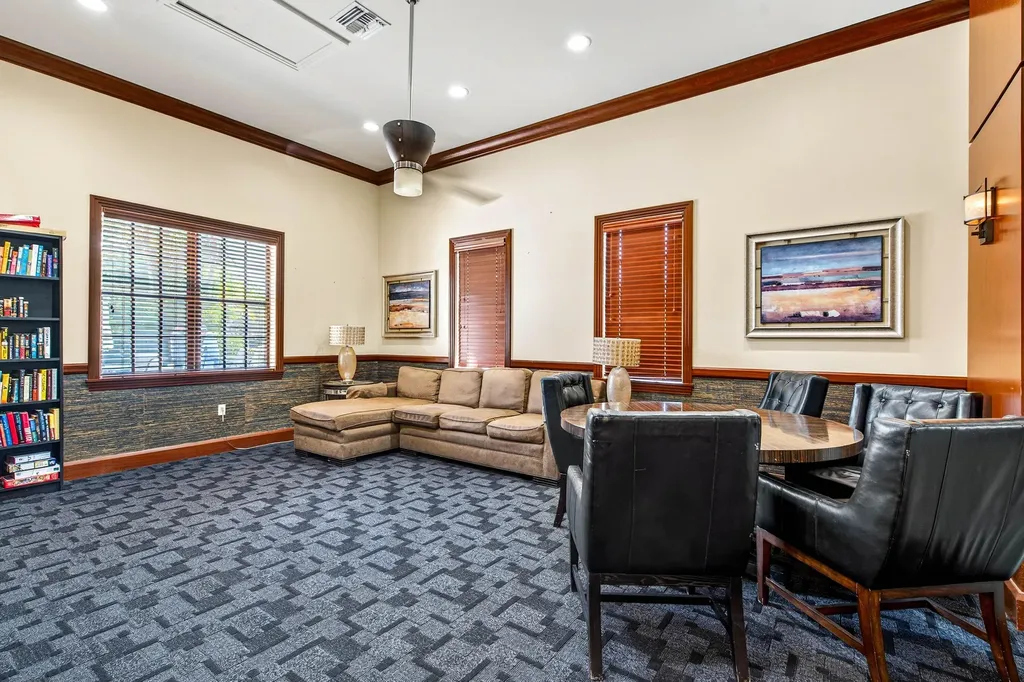 4907 Midtown Lane Palm Beach Gardens FL 33418