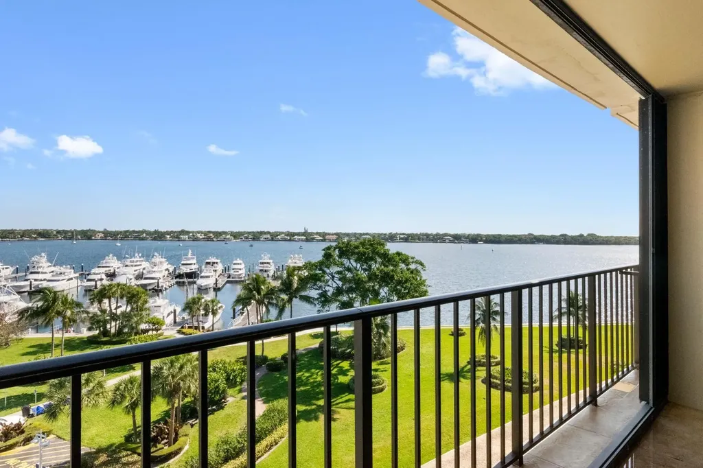 136 Lakeshore Drive North Palm Beach FL 33408