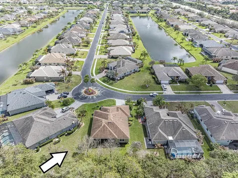 753 SW Fortunella Circle Circle SW Vero Beach FL 32968