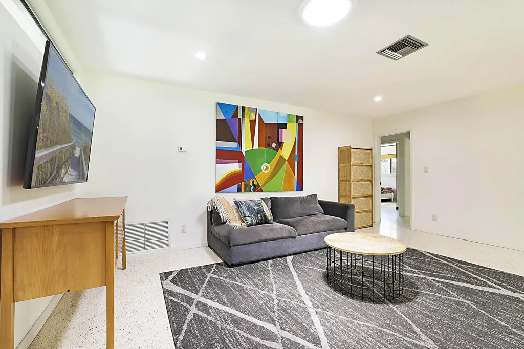400 NW 6th Avenue Boca Raton FL 33432