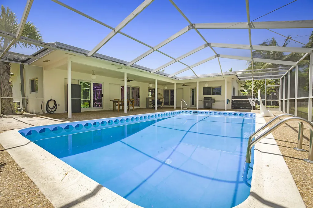 400 NW 6th Avenue Boca Raton FL 33432
