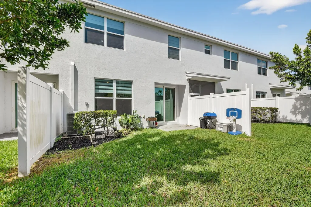 4326 Hammock Grove Drive Lake Worth FL 33467