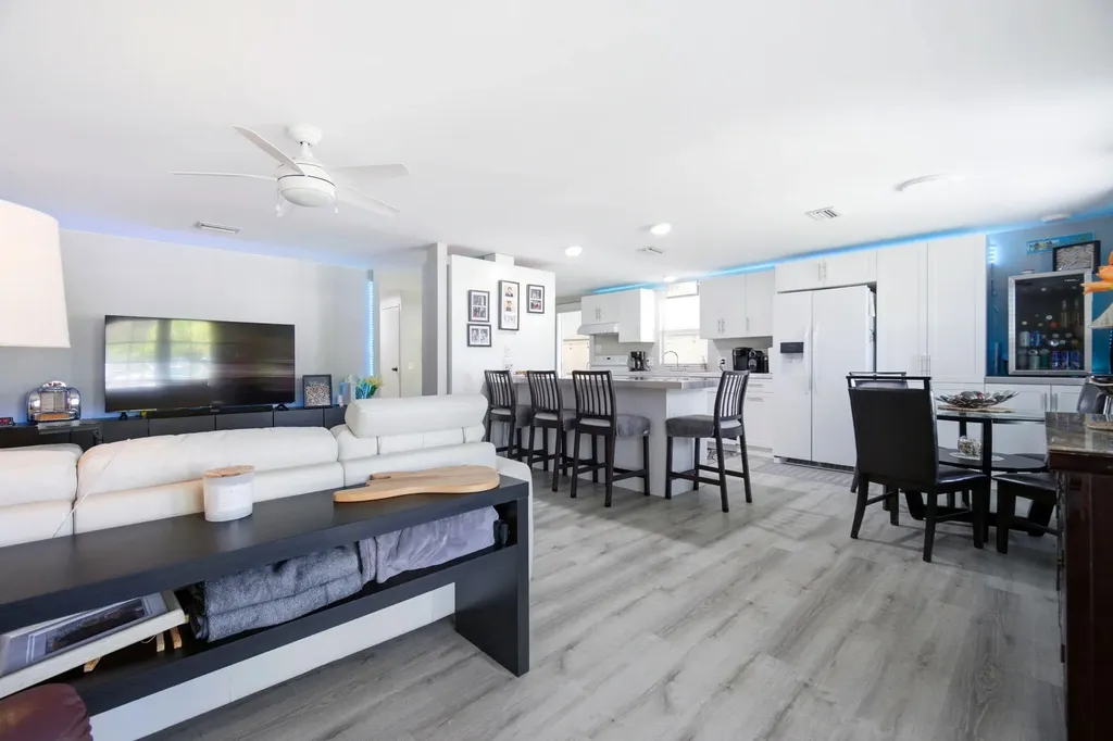 2340 SW 51st Court Fort Lauderdale FL 33312