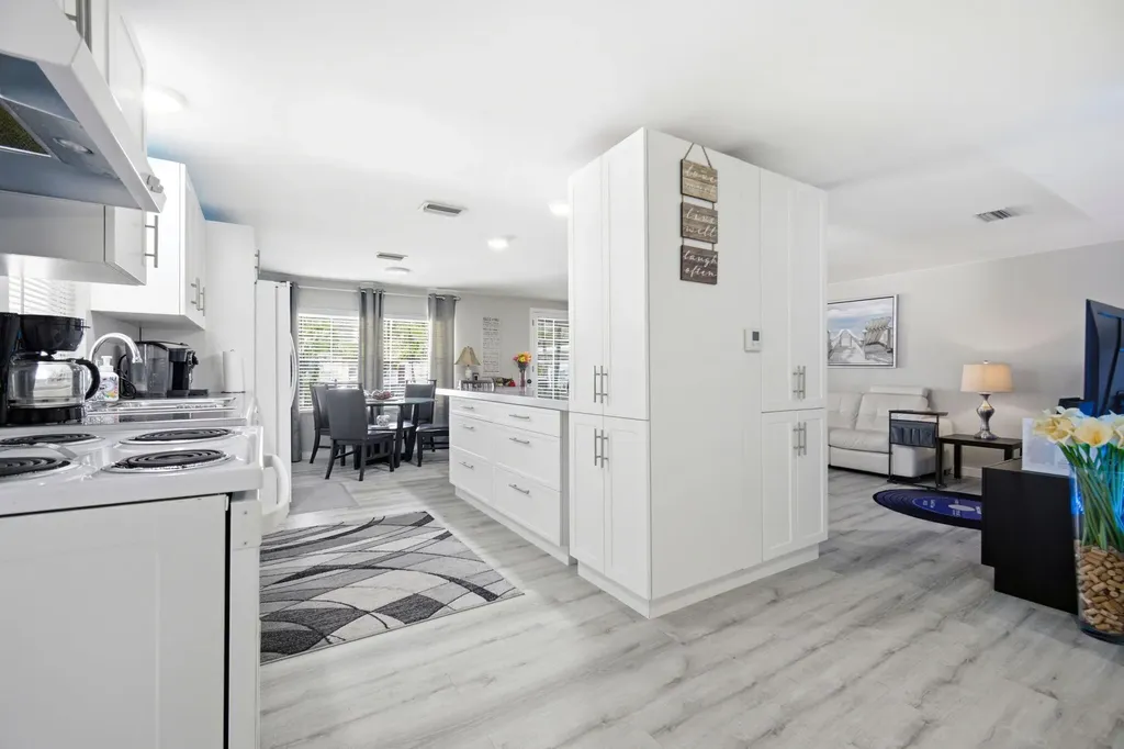 2340 SW 51st Court Fort Lauderdale FL 33312