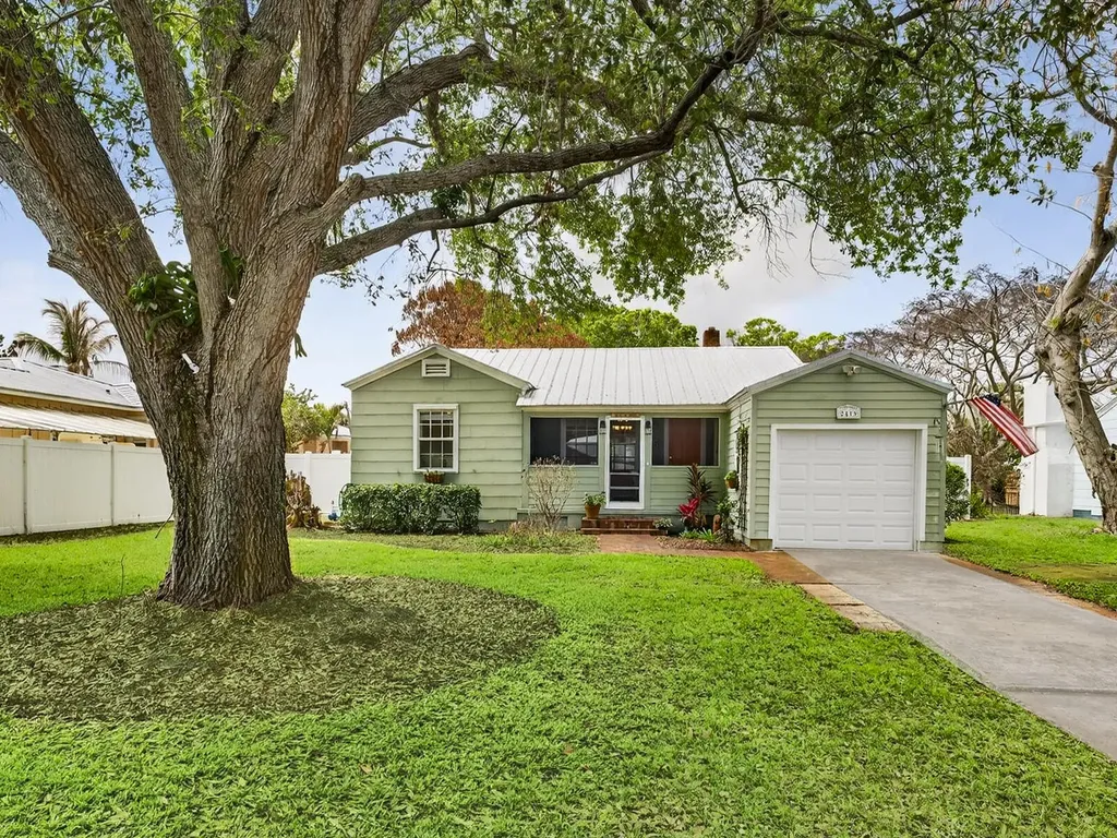 2419 19th Avenue Vero Beach FL 32960