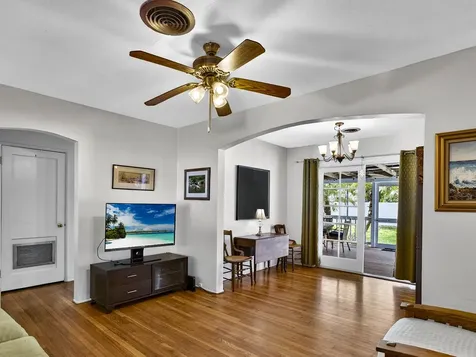 2419 19th Avenue Vero Beach FL 32960