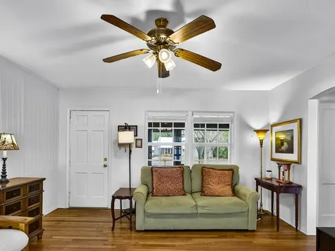 2419 19th Avenue Vero Beach FL 32960