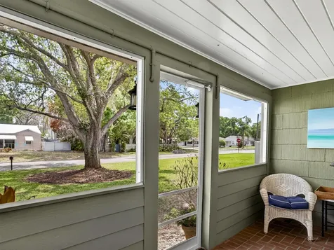 2419 19th Avenue Vero Beach FL 32960