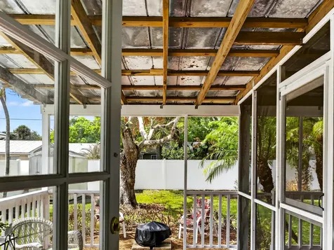 2419 19th Avenue Vero Beach FL 32960