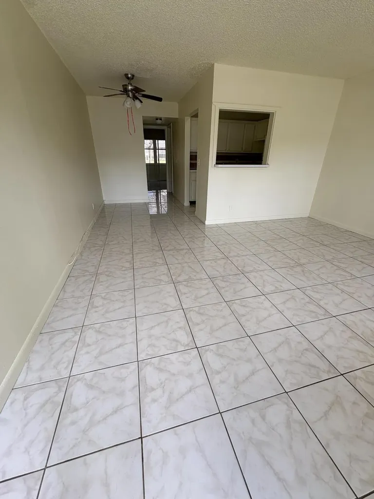 179 Berkshire I West Palm Beach FL 33417