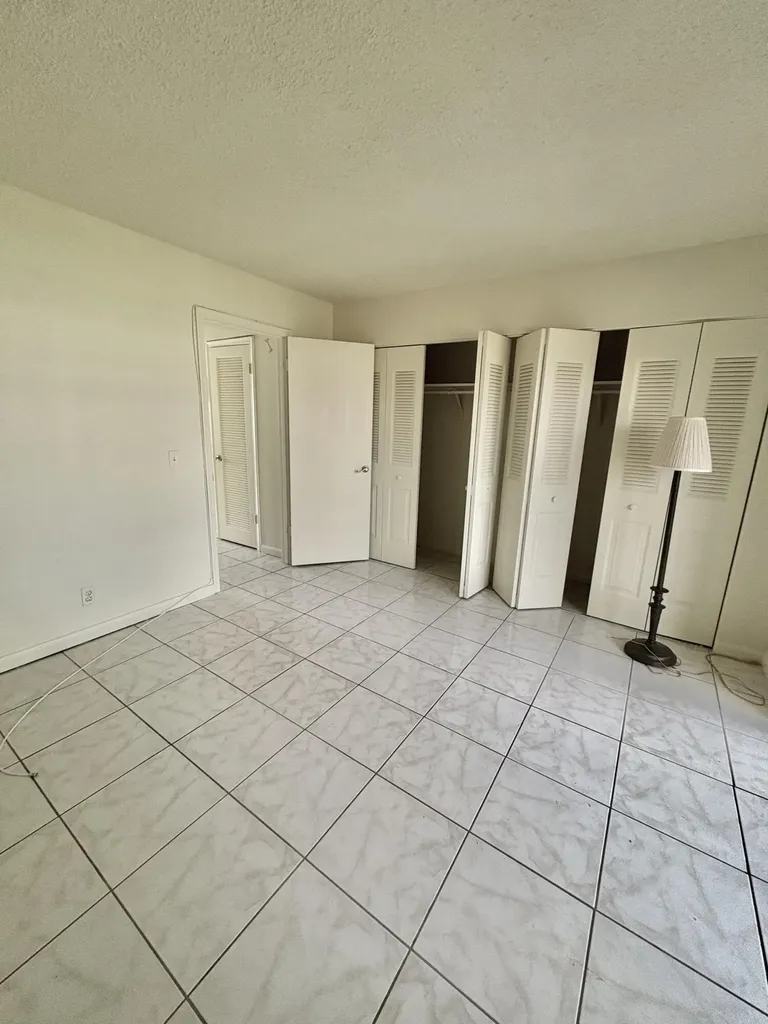 179 Berkshire I West Palm Beach FL 33417