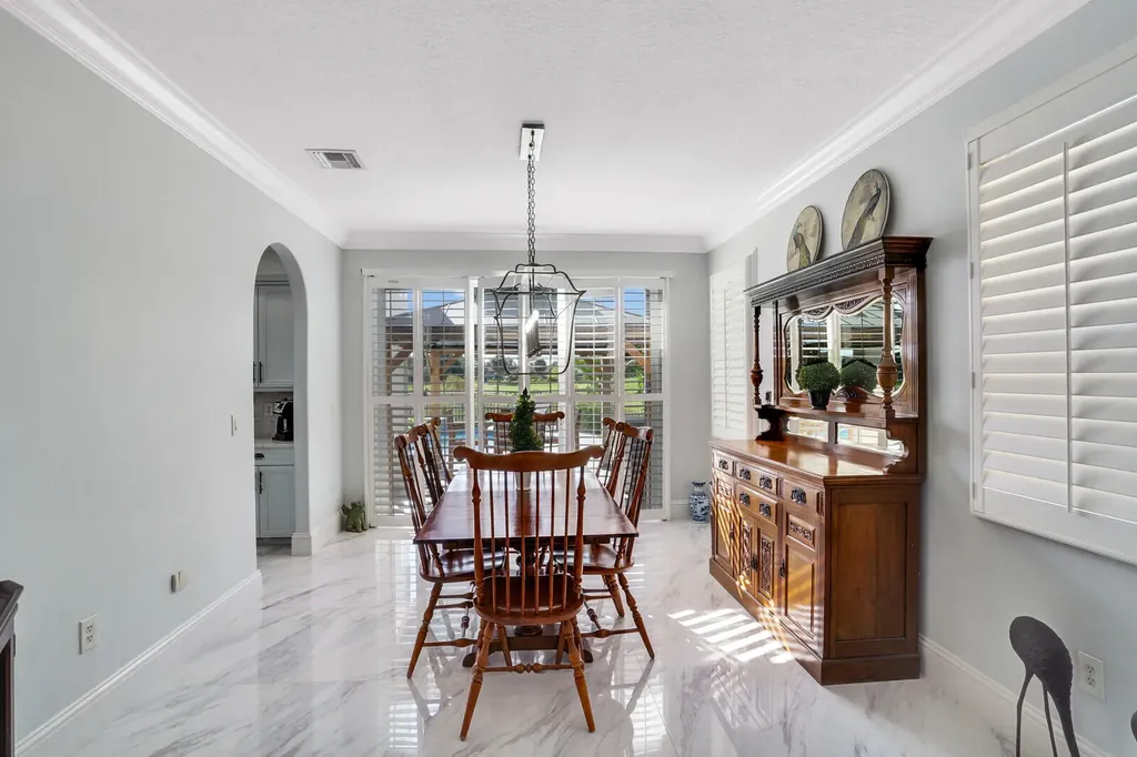 2176 Bellcrest Circle Royal Palm Beach FL 33411