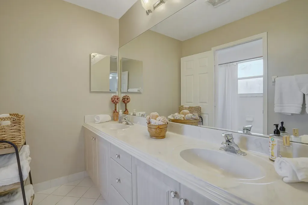 2176 Bellcrest Circle Royal Palm Beach FL 33411
