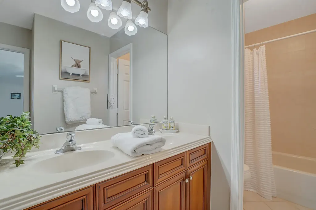2176 Bellcrest Circle Royal Palm Beach FL 33411