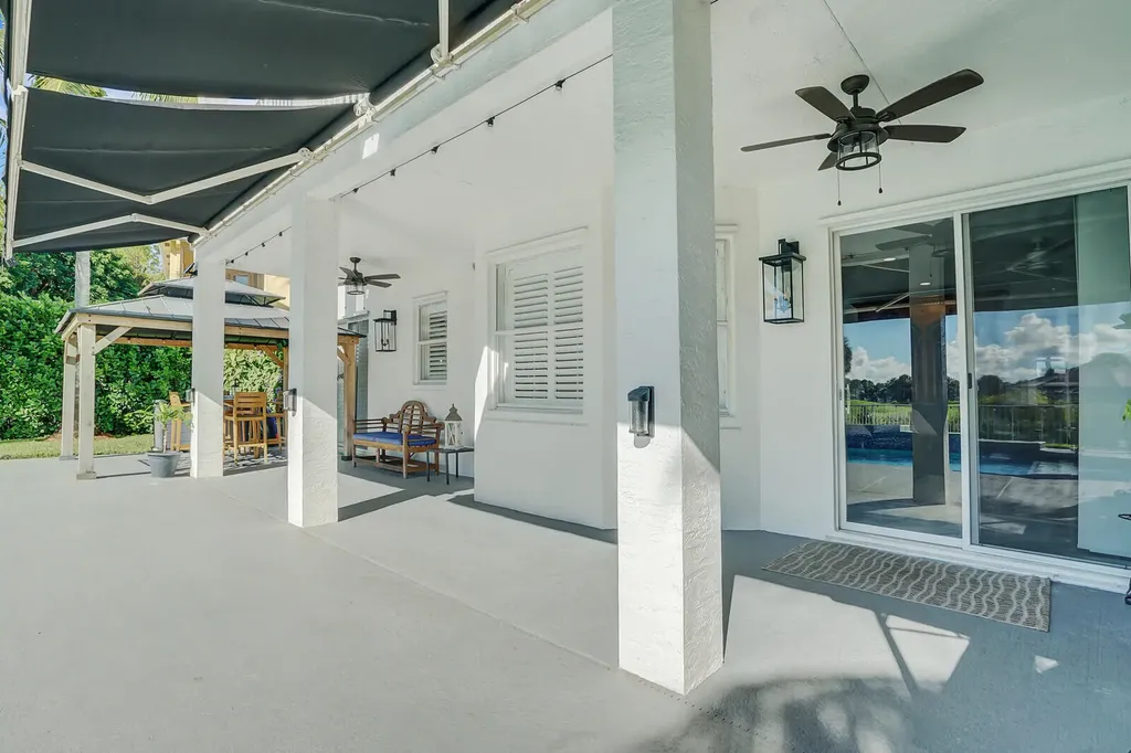 2176 Bellcrest Circle Royal Palm Beach FL 33411