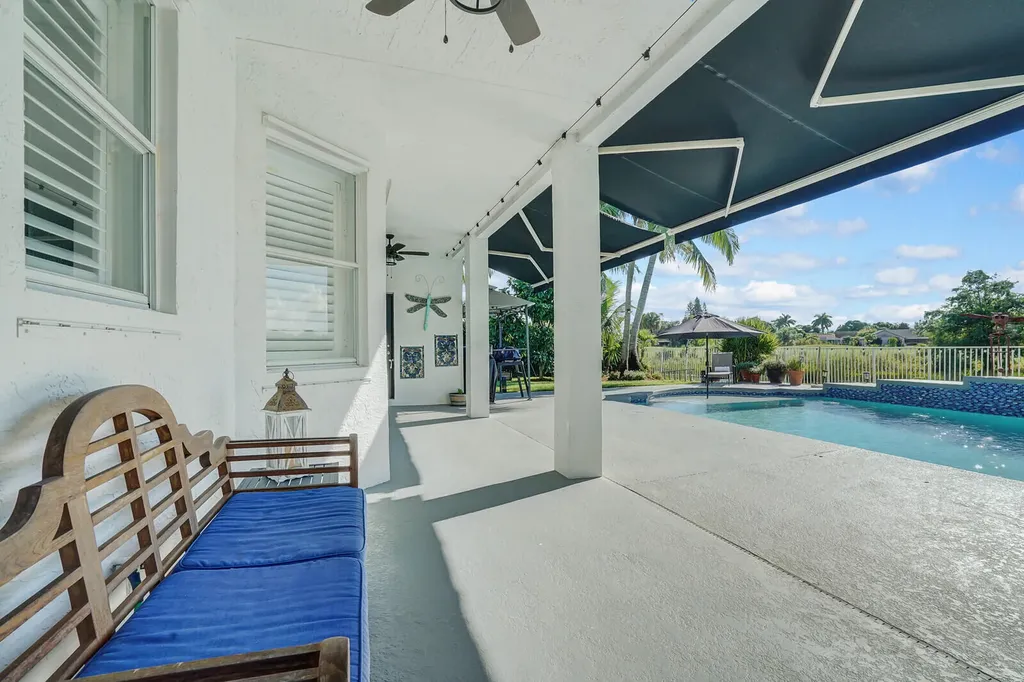 2176 Bellcrest Circle Royal Palm Beach FL 33411