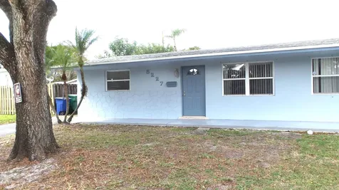5227 SW 94th Avenue Cooper City FL 33328