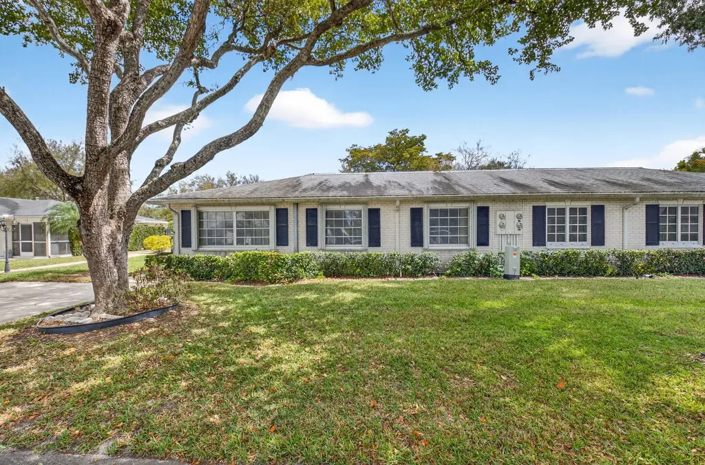 10136 S 42nd Avenue S Boynton Beach FL 33436