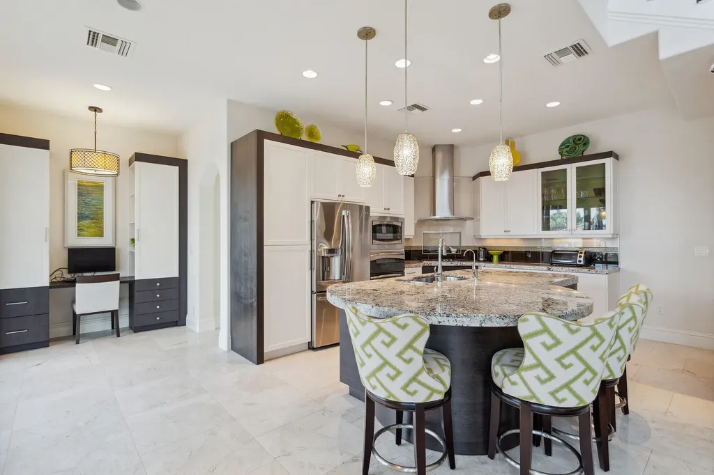 2461 SE 10th Street Pompano Beach FL 33062