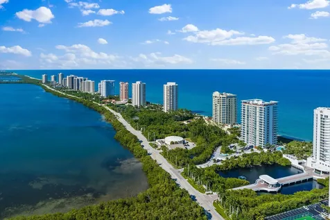 5000 N Ocean Drive Singer Island FL 33404