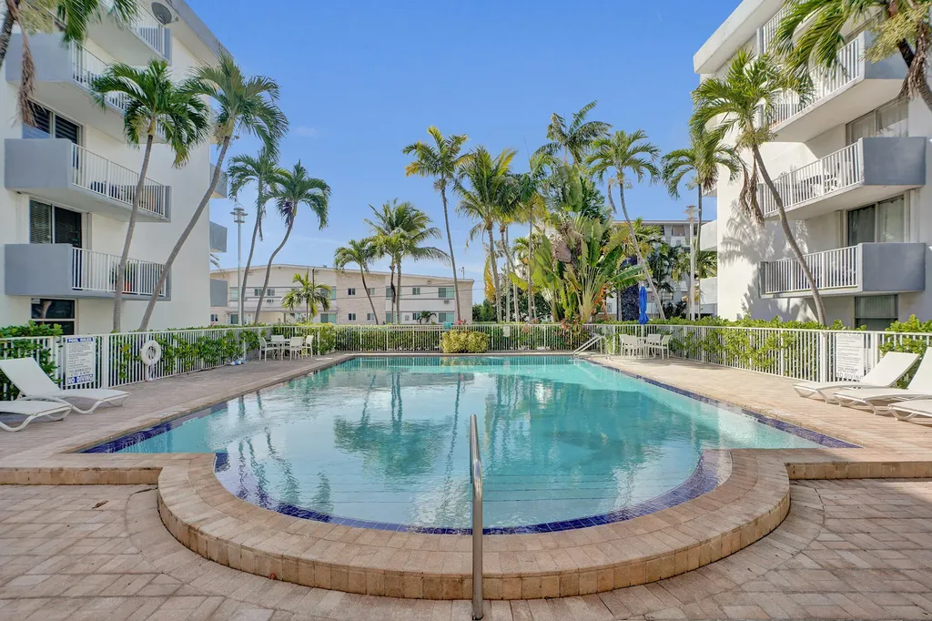 1801 S Treasure Drive North Bay Village FL 33141