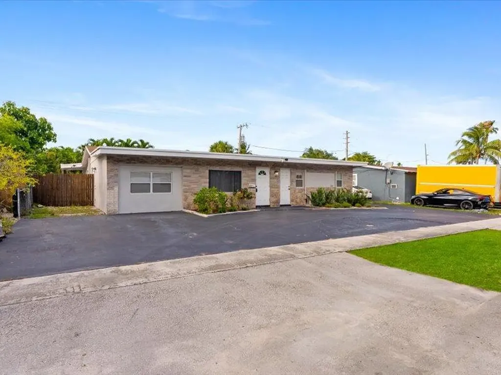 311 W Sample Road Deerfield Beach FL 33064