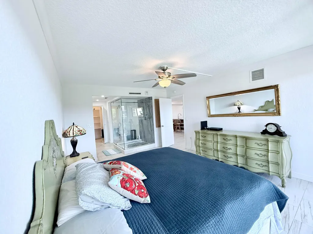 2424 N Federal Highway Boynton Beach FL 33435