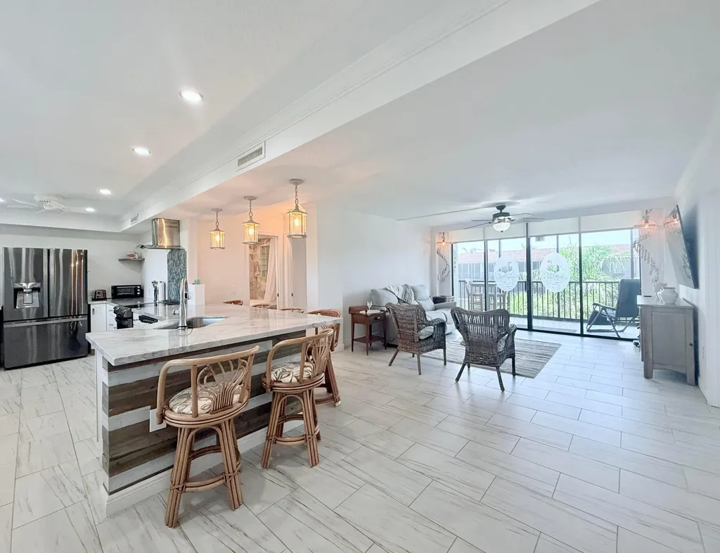 2424 N Federal Highway Boynton Beach FL 33435