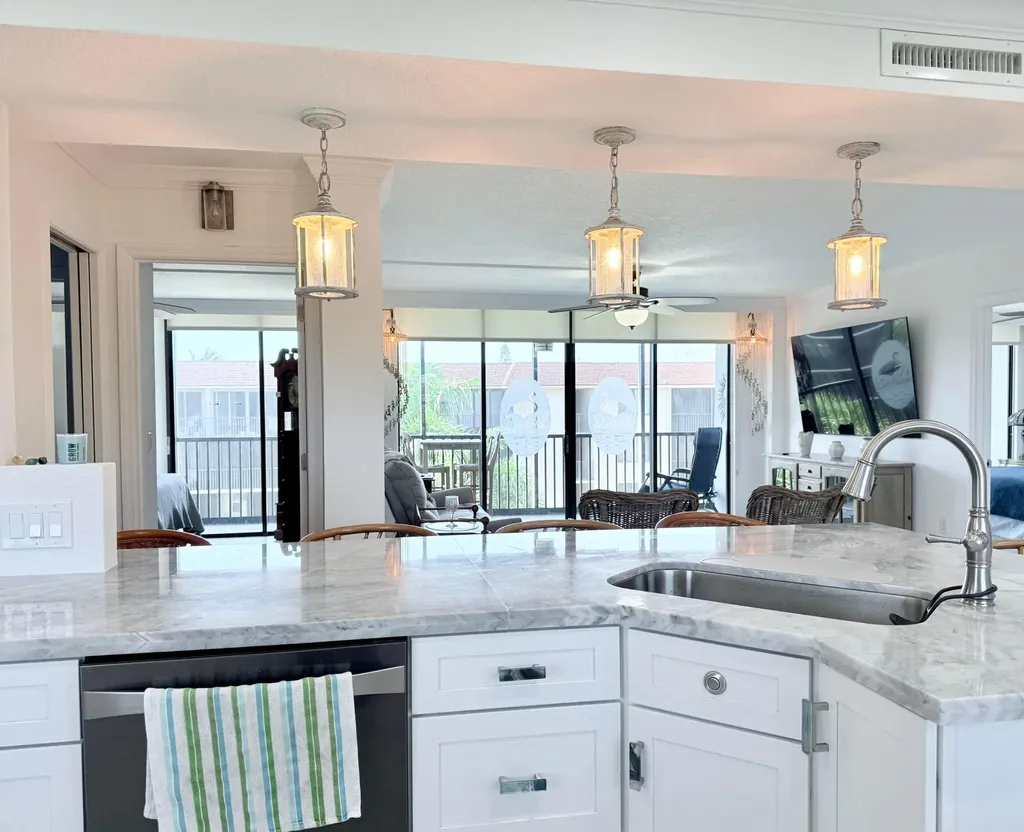 2424 N Federal Highway Boynton Beach FL 33435