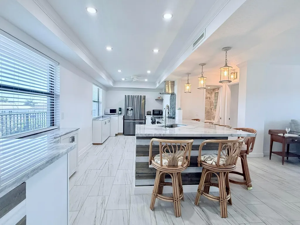 2424 N Federal Highway Boynton Beach FL 33435