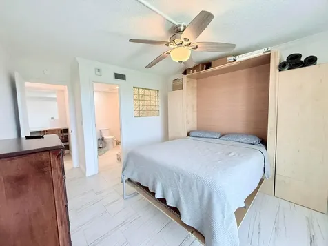 2424 N Federal Highway Boynton Beach FL 33435